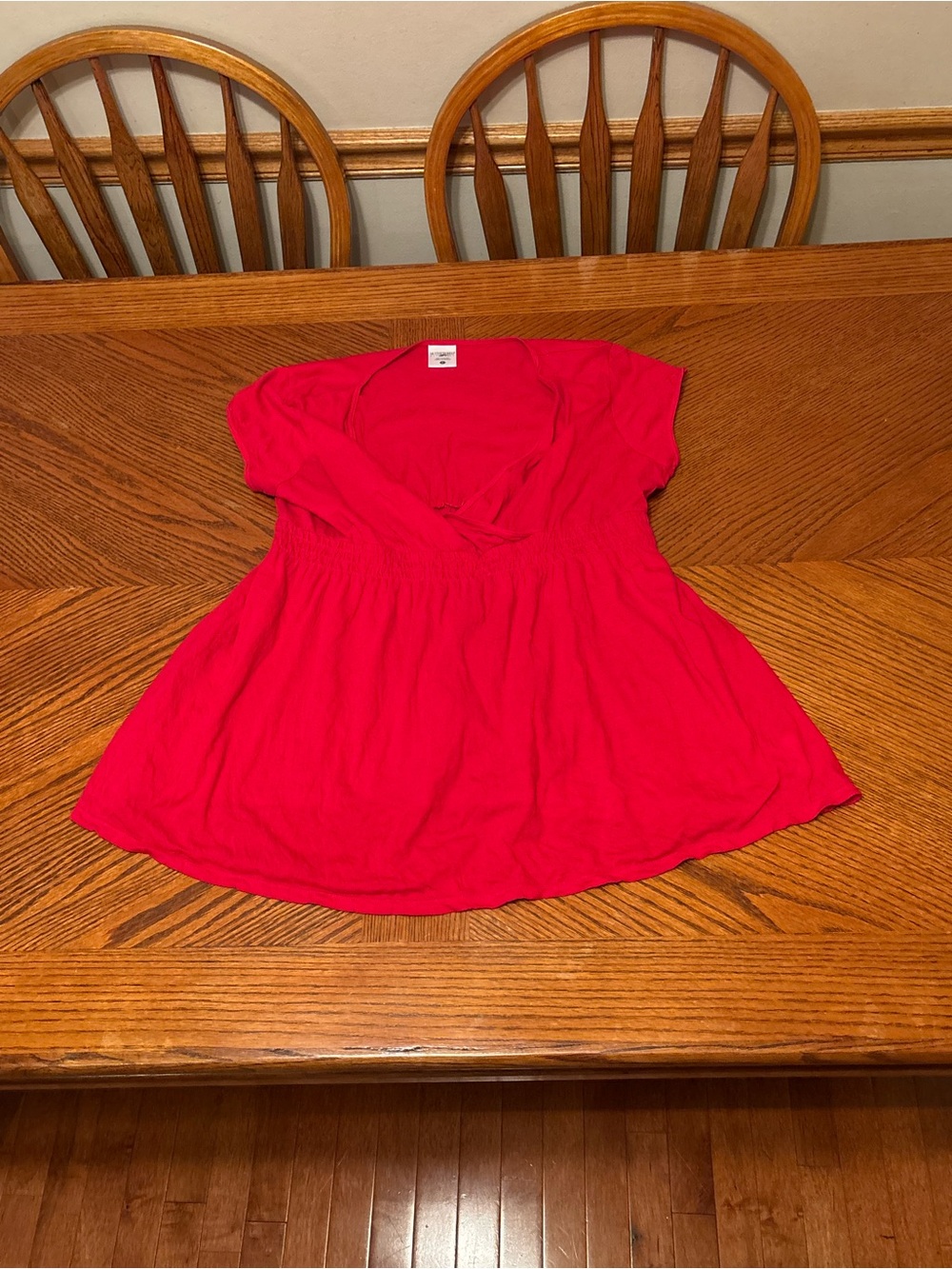 Motherhood Maternity Red Short Sleeve V-Neck Empire Waist Tunic Top Size Large